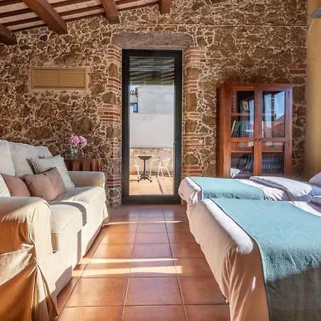 9 Km De L'escala Holiday home