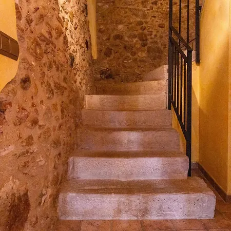 9 Km De L'escala Holiday home