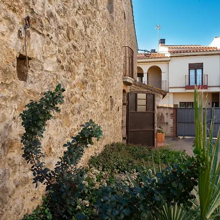 Holiday home 9 Km De L'escala La Tallada